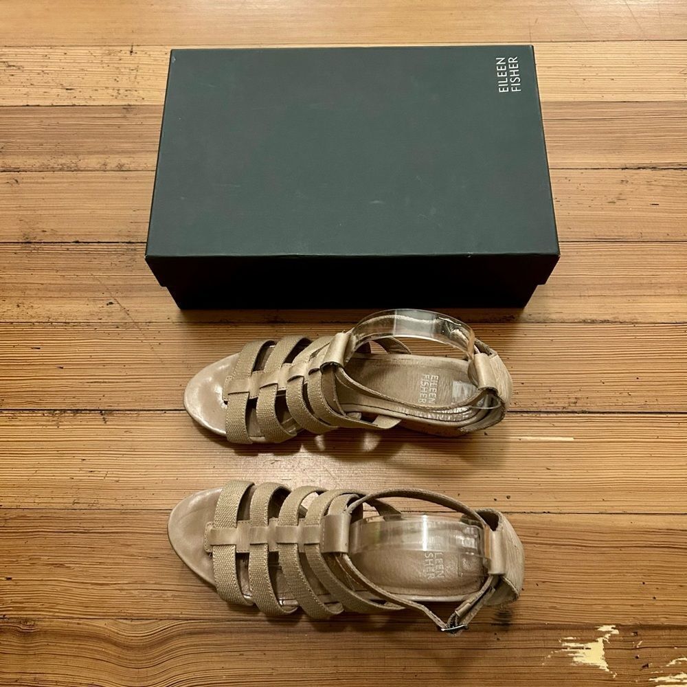Eileen Fisher Bevy St. Linen stretch wedge sandal heels. Size 8.